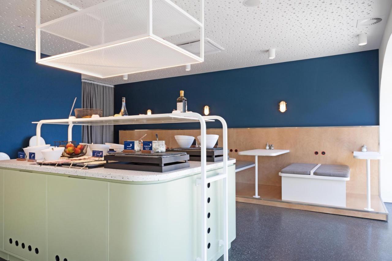 Meininger Hotel Bremen Hauptbahnhof Esterno foto